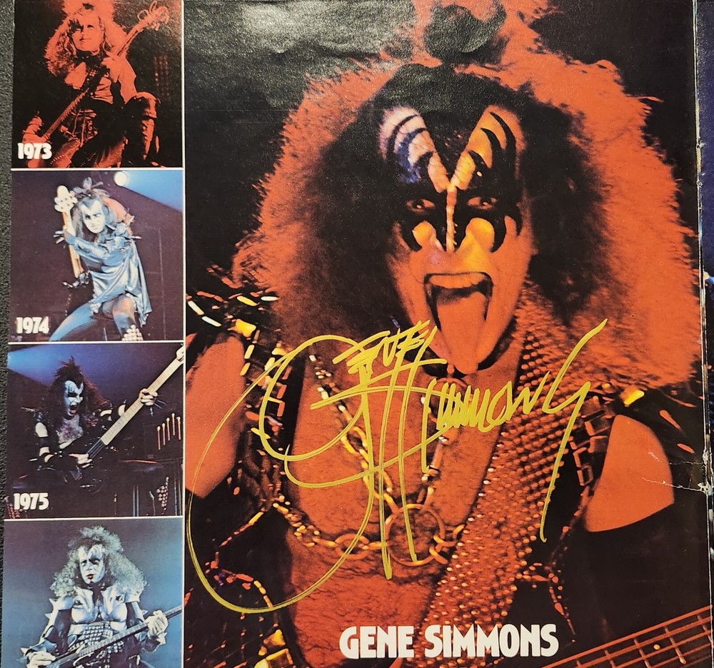 Kiss Alive 2 signed booklet!