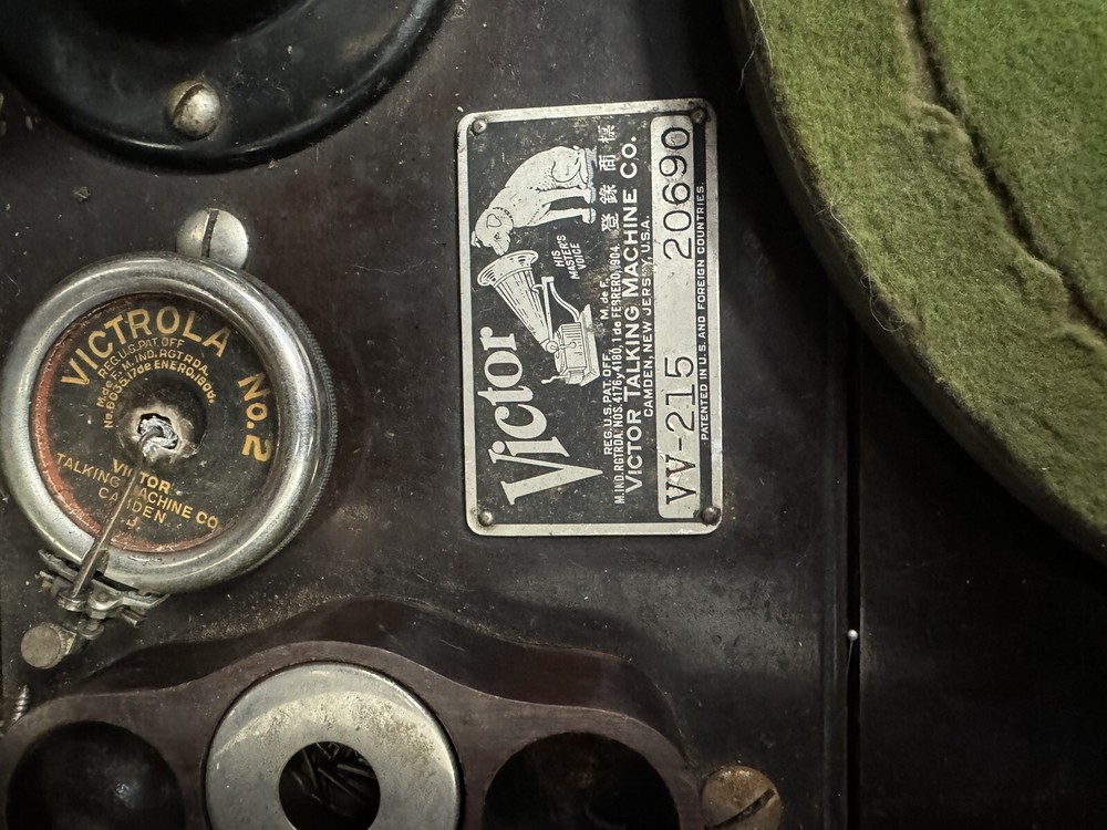 Victor Talking Machine Co. VV-215 20690