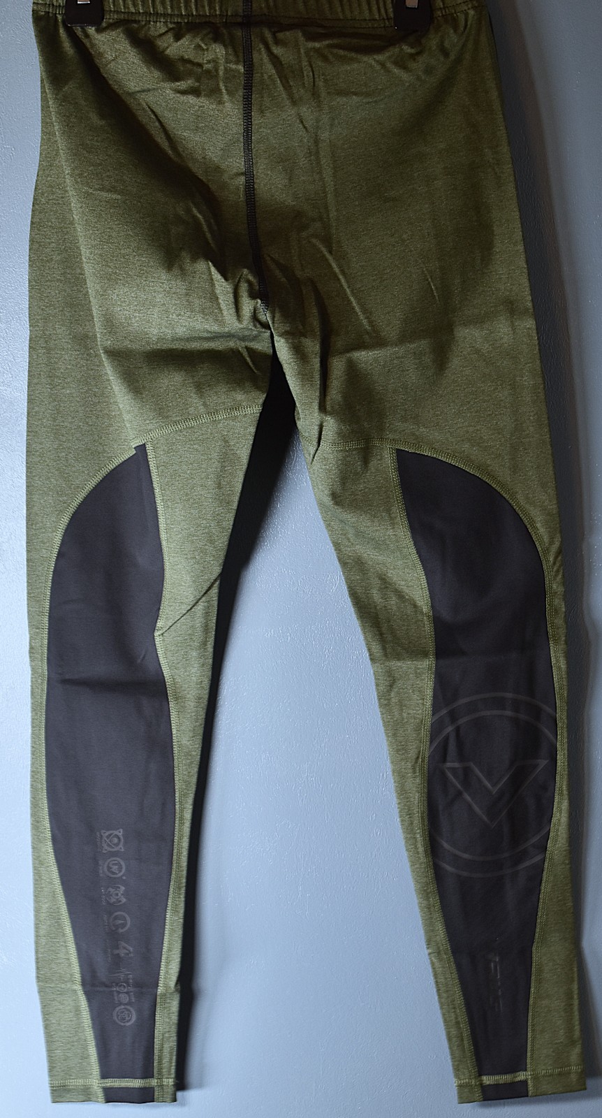 Virus Grappler V2 Splats compression tights size men's Medium, black & green