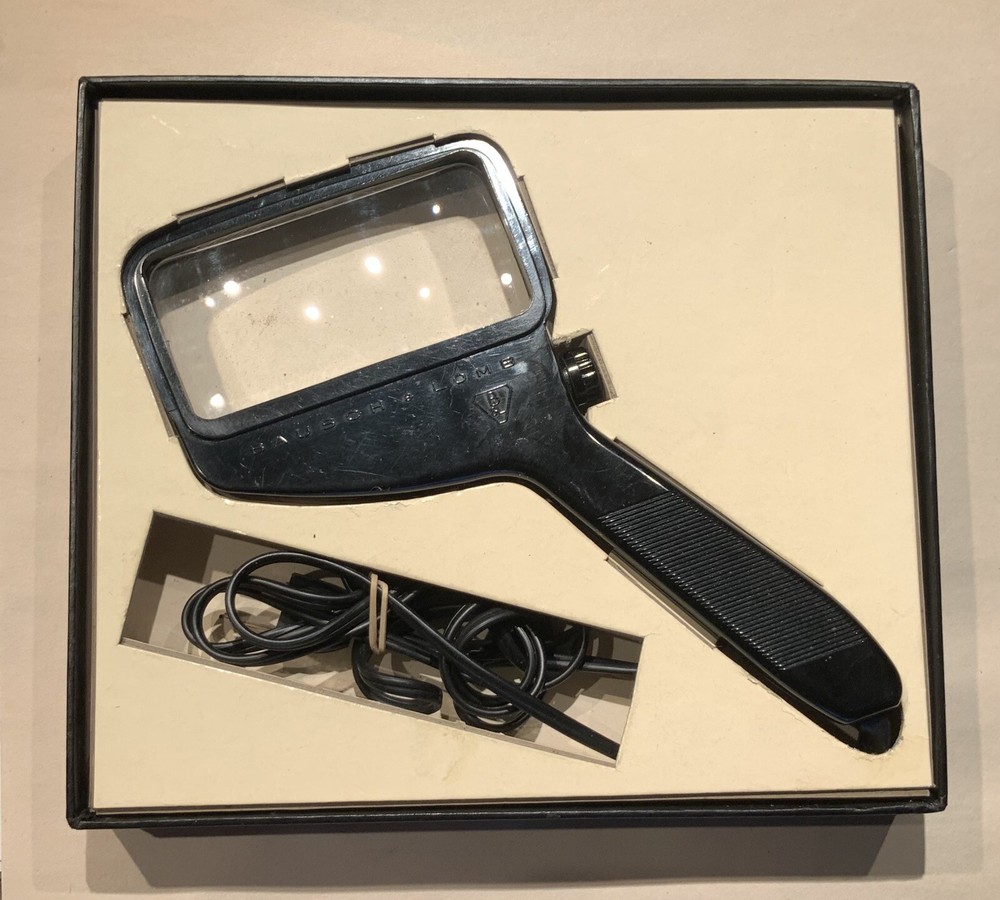Bausch & Lomb Illuminated Rectangular Reader Magnifier