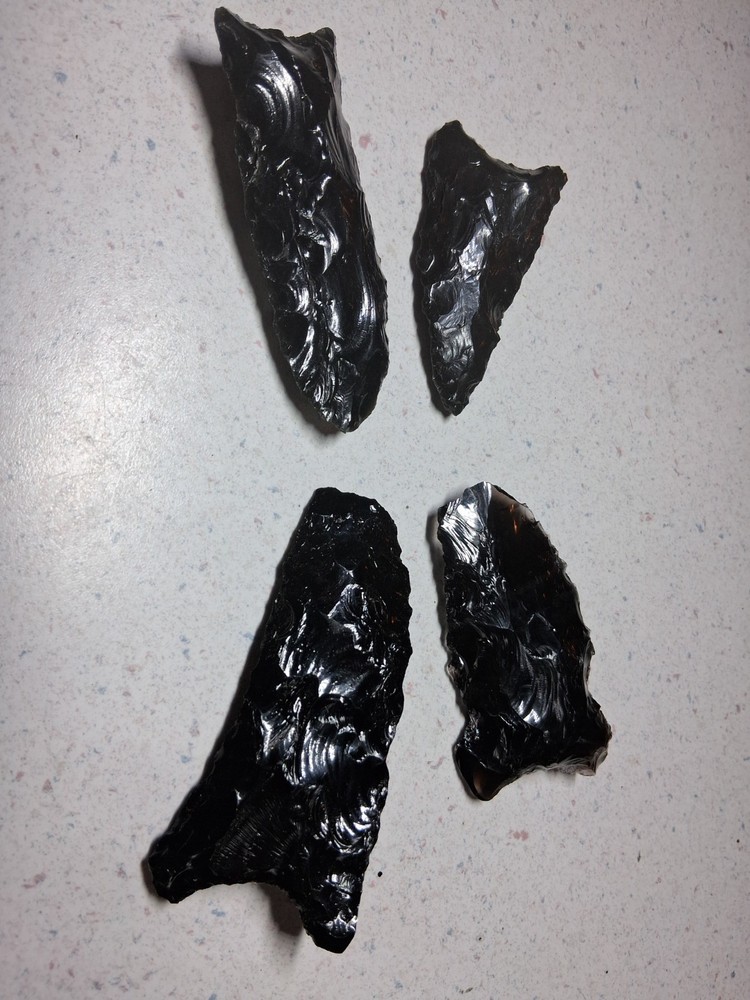 4 Arrowhead Piece Set  Modern