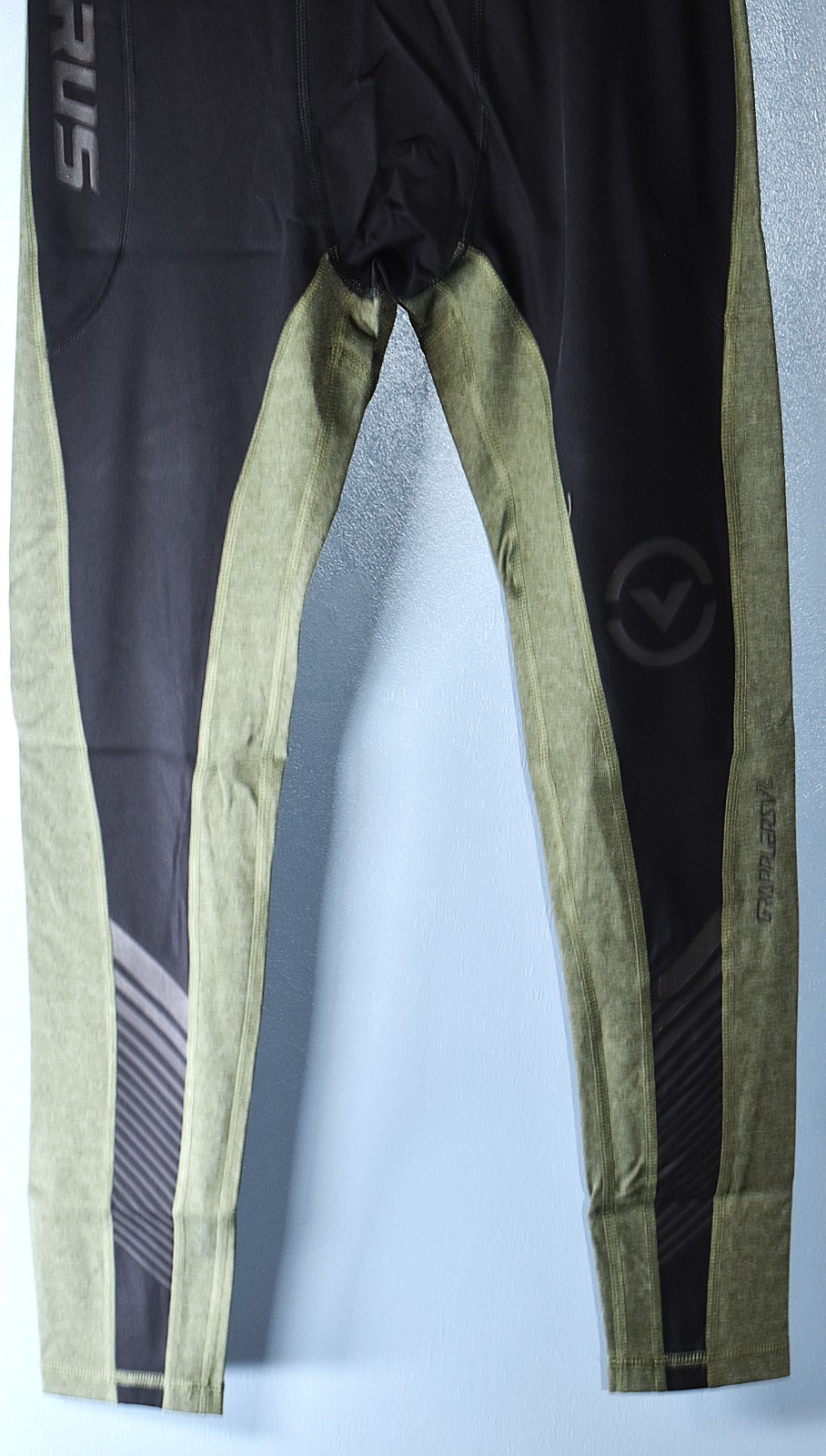 Virus Grappler V2 Splats compression tights size men's Medium, black & green