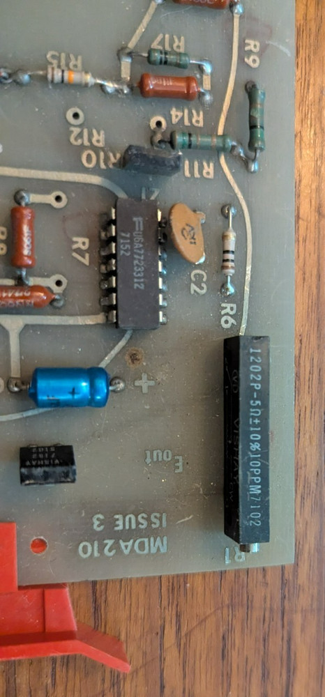 Vintage MDA210 ISSUE 3 TRI‑BRIDGE TEMP Precision Instrumentation Module