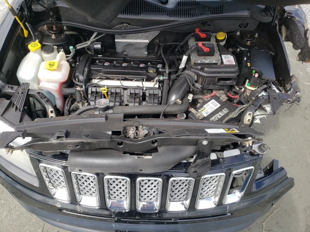 COMPASS 2015 Glove Box 5027874