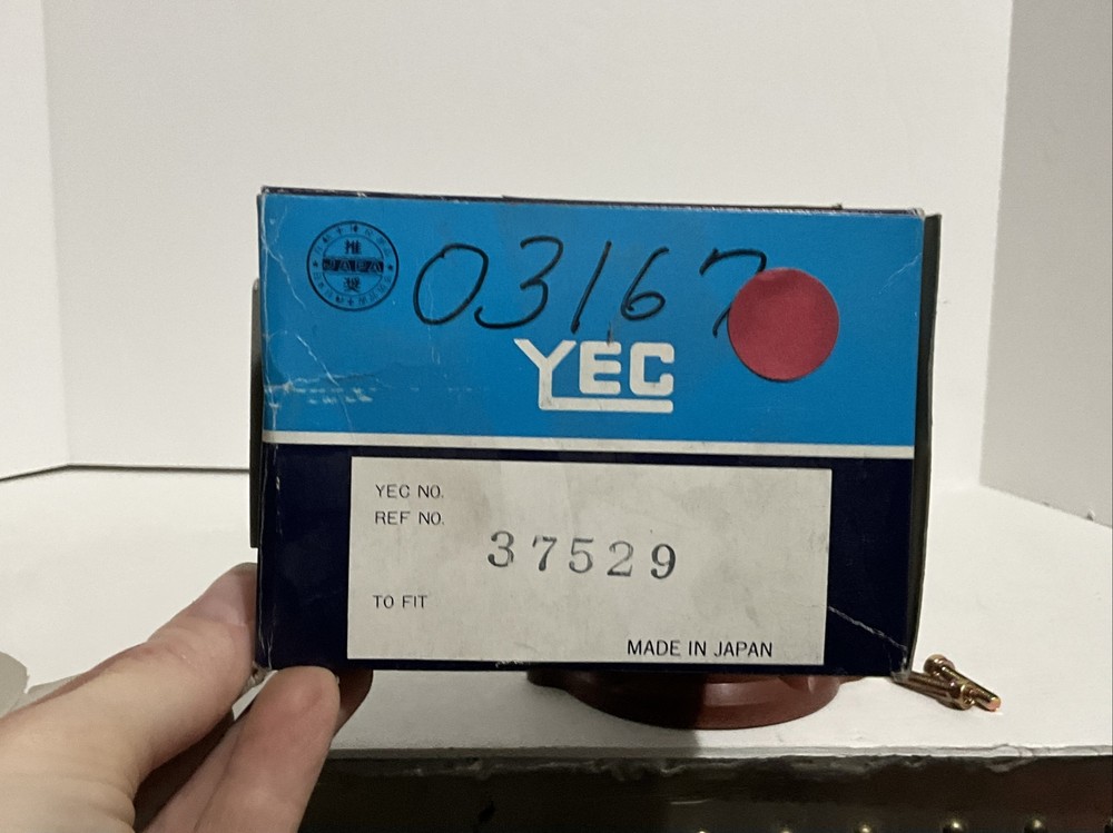 Yec Distributor Cap 37529