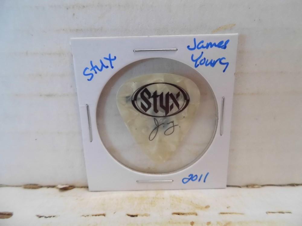 STYX "JAMES YOIUNG" 2011 GUITAR PICK~READ DESCRIPTION #38~7