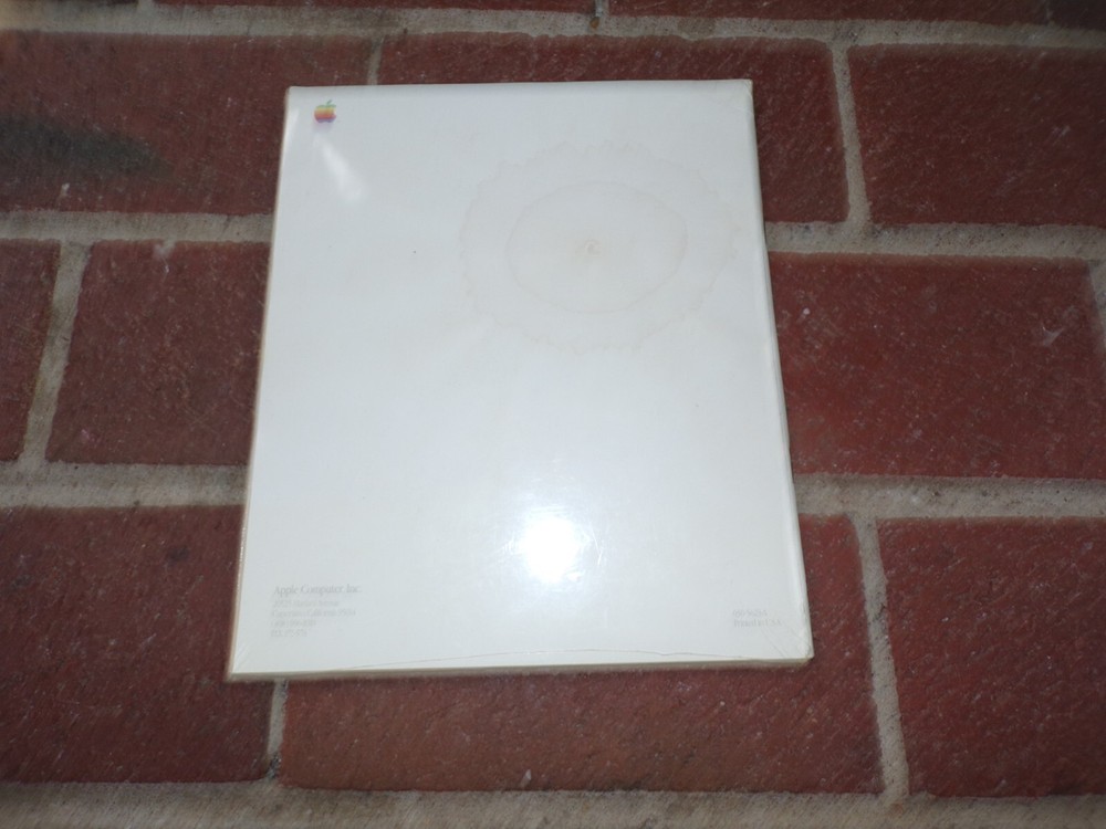 VINTAGE Apple Computer Macintosh Multifinder User's Guide ~ SEALED