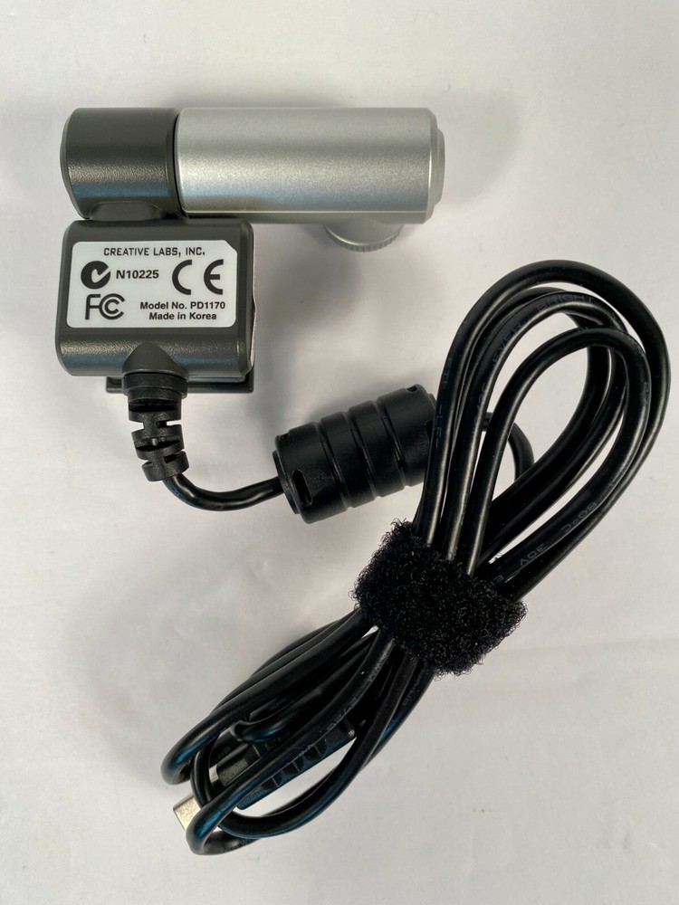 Creative Labs N10225 Webcam Compact Notebook Camera w/Clip & Soft Case