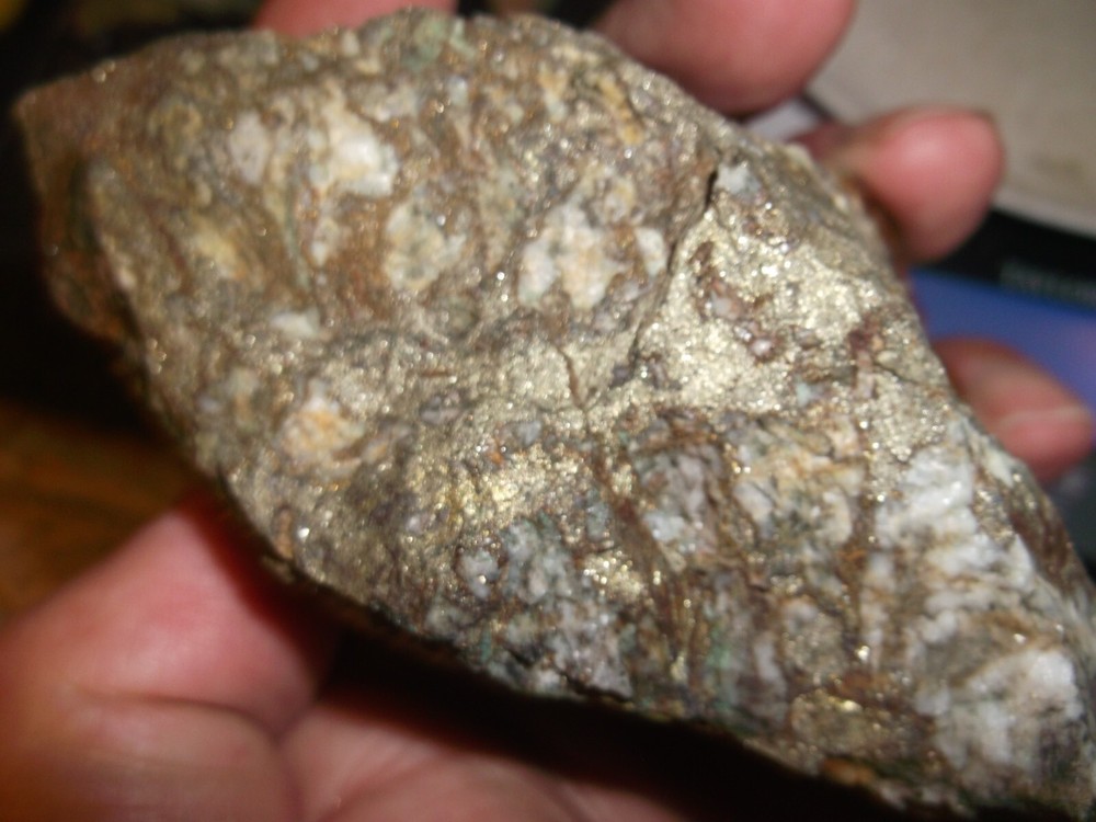 Gold, silver, copper, 474 grams samples ,ore high grade .