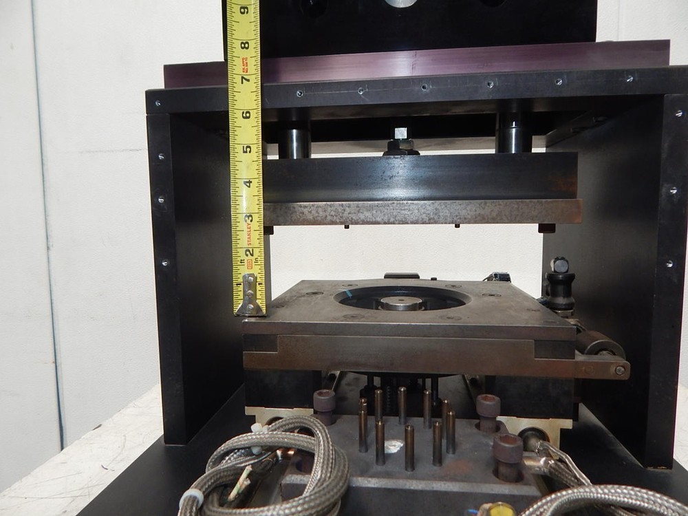 TABLE TOP PNEUMATIC PRESS FOR PRODUCTION ASSEMBLY M3839