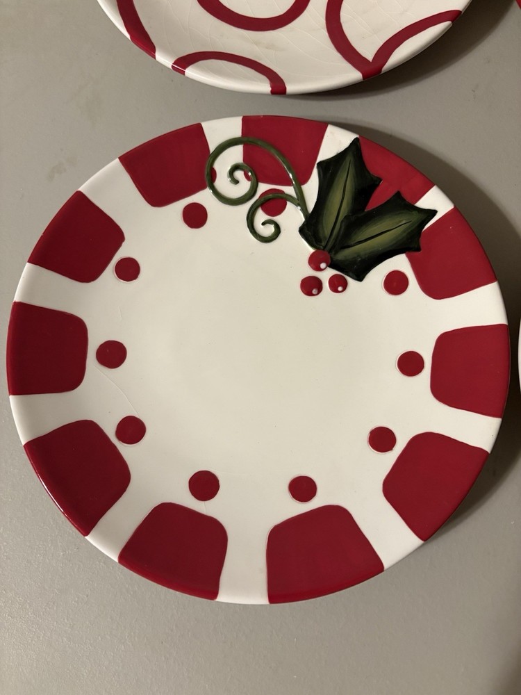 4 Beautiful Christmas Plates Red And White Different Patterns