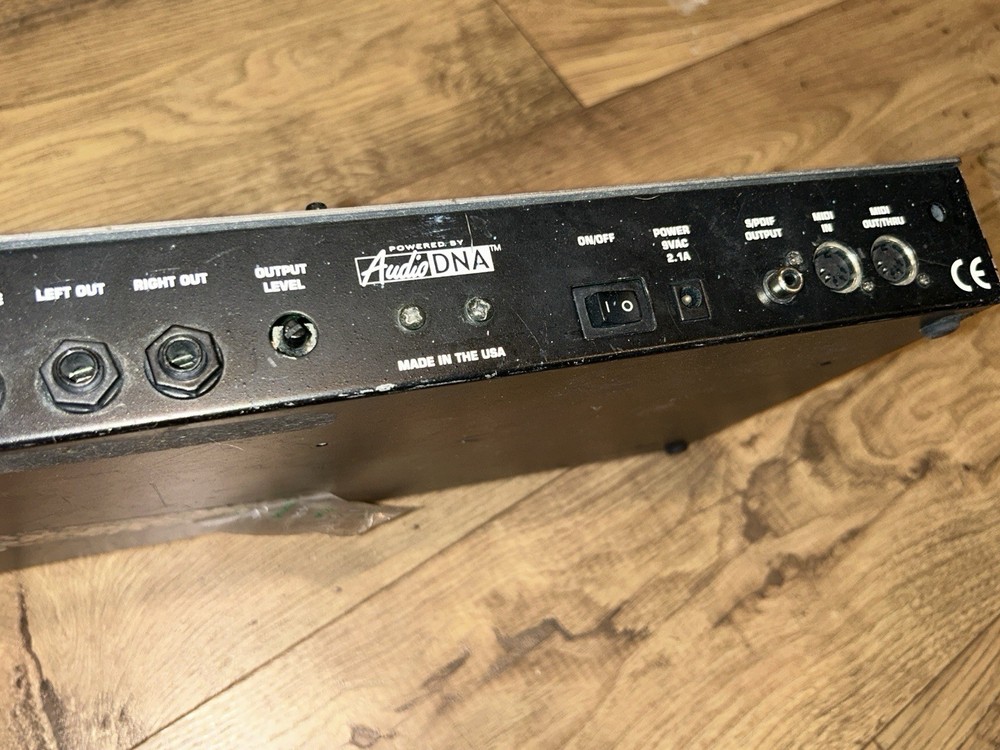 DigiTech GNX2 Multi-Effects Processor