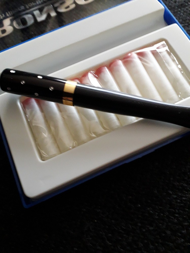 RONSON CIGARETTE HOLDER BLACK WITH STUDS