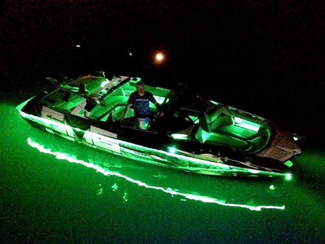 GREEN boat /// lighting