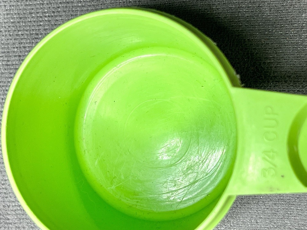 VTG Tupperware Green 3/4 Cup Measuring Replacement Kitchen 762