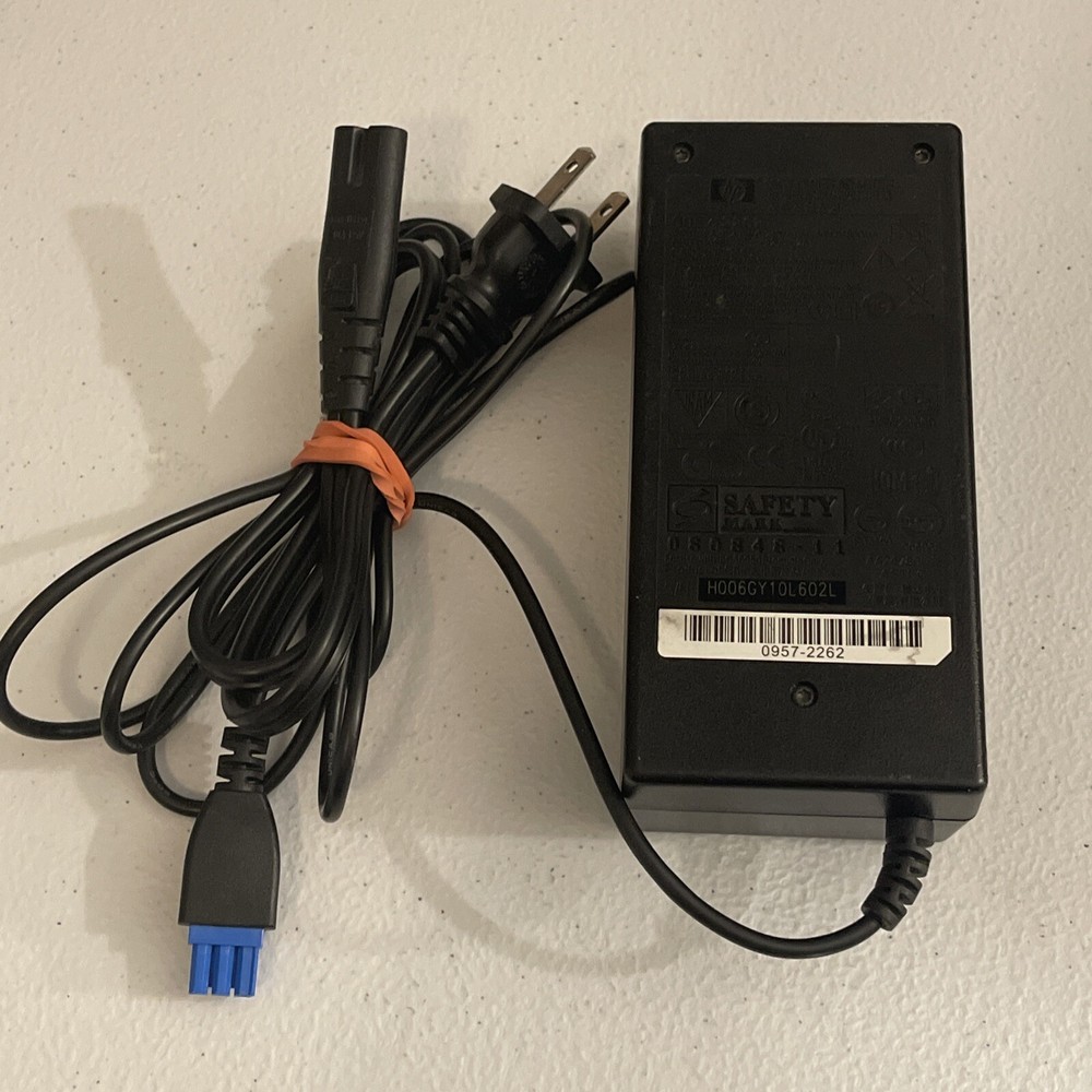 Hewlett Packard 0957-2262 Power Adapter