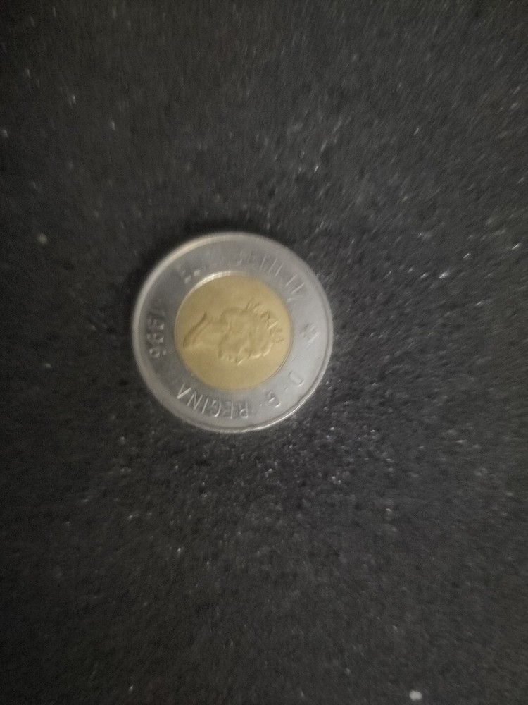 1996 CANADIAN 2 DOLLAR COIN
