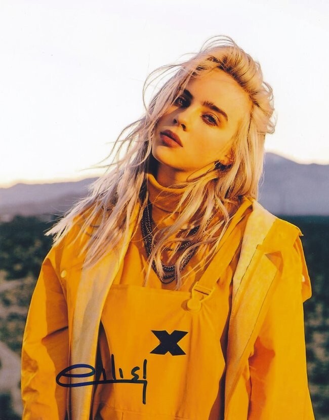 Billie Eilish-GOURGOUS!!!! Signed Photograph