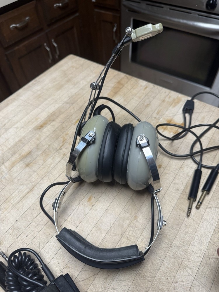 Concept Industries C-40 Soft Comm Headset And Microphone Untested