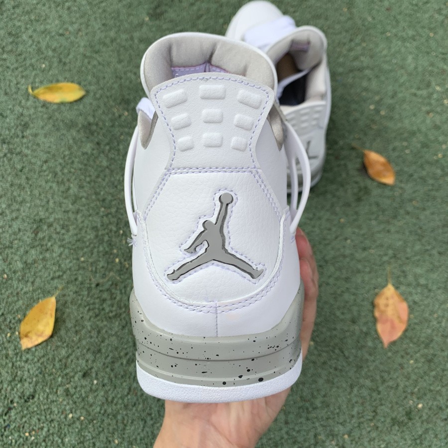 CT8527-100 AJ4 Retro Mid White Oreo