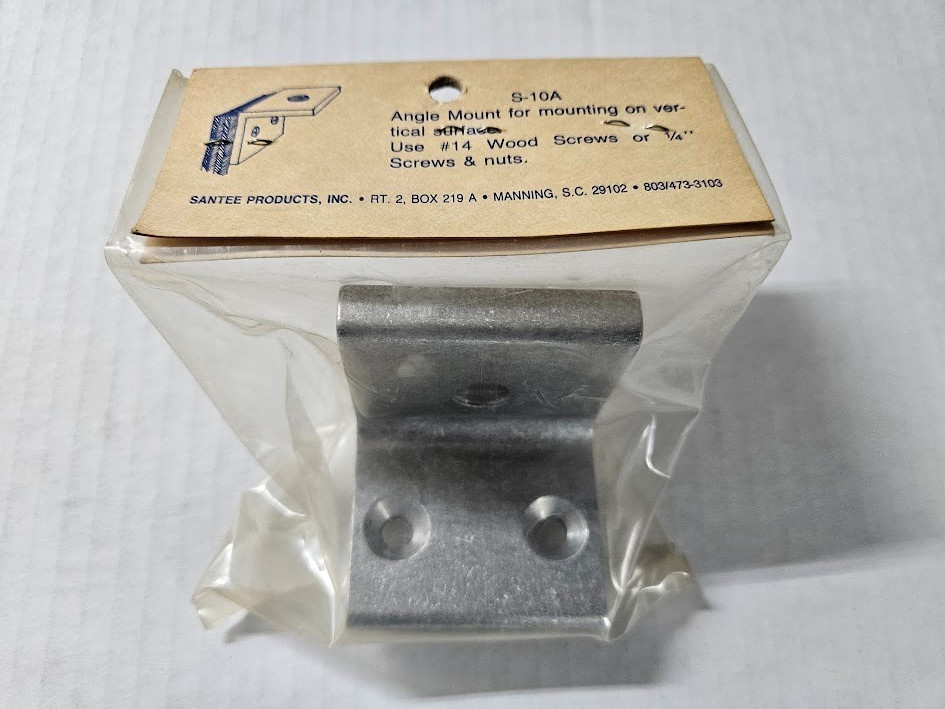 The Santee Special S-10A Mounting Base Angle Mount for Vertical Surface Mounting