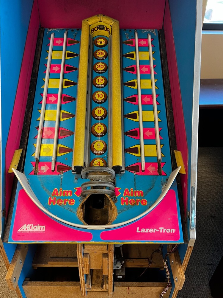Skee-Ball Machine Lazer-Tron