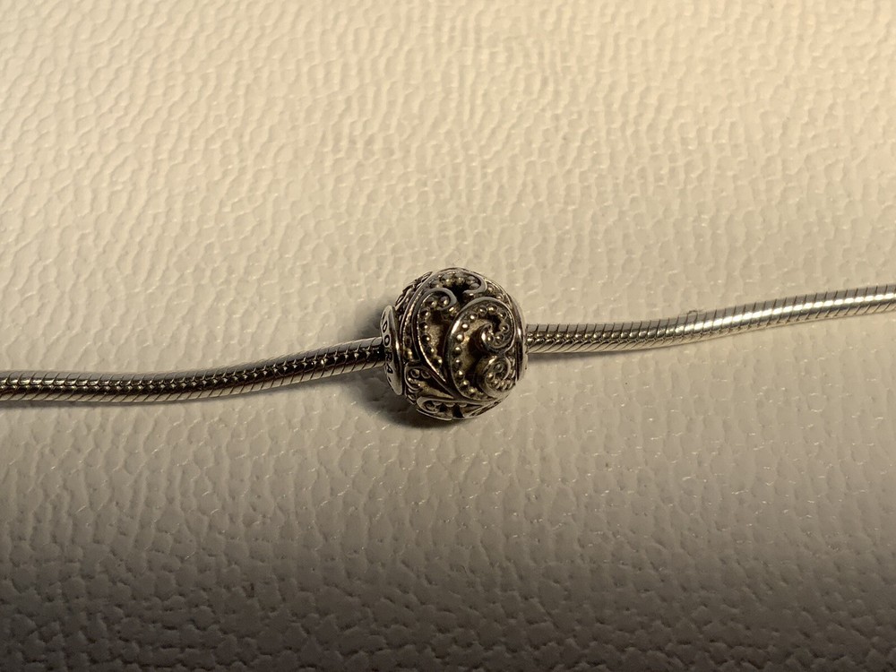 Pandora Essence Freedom Charm
