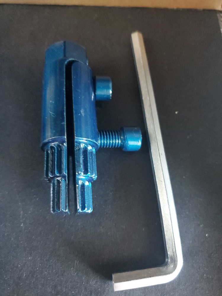 Broken Pipe & Nipple Extractor Set, Fits 1/2 3/4 1 Inch Pipes, Fixes Stuck Ruste