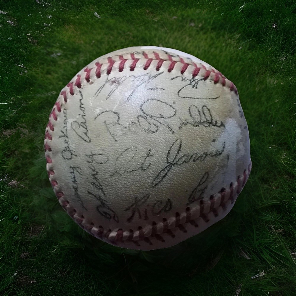 Signed Baseball /Henry Aaron + many players