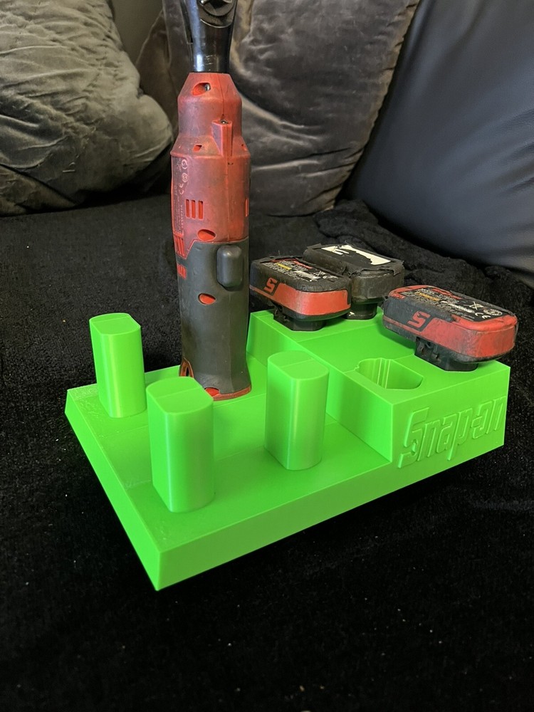 Snappy Snap-on 14.4v Tool & Battery Stand