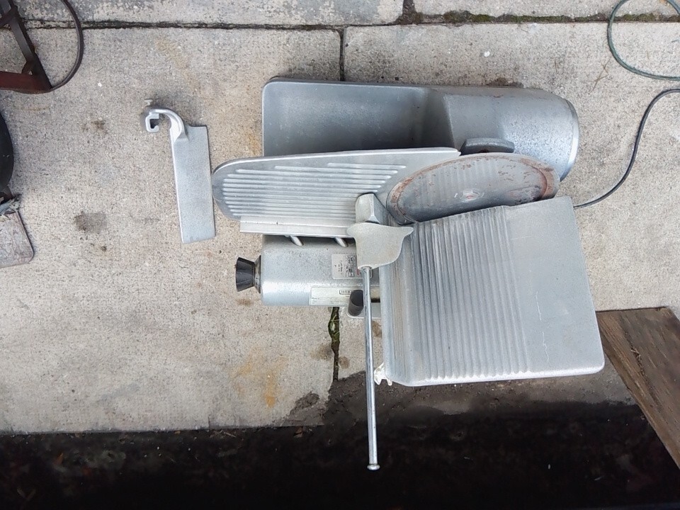Hobart Automatic 11" 5/8 Slicer, Model 1712, Very Nice Working Condition
