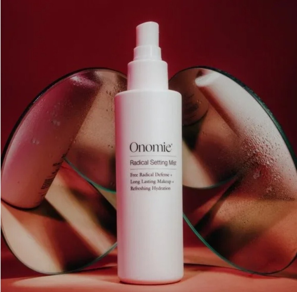 Onomie Radical Setting Mist Long Lasting Hydrating Make-Up Setting Spray 150ml