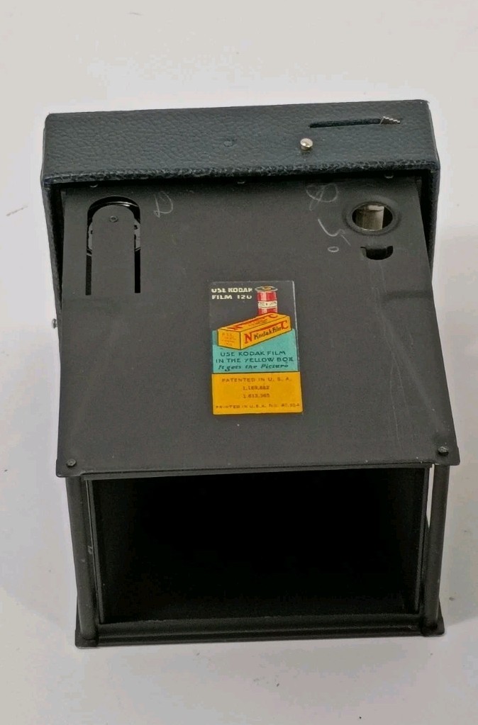 Kodak No.2 Vintage Rainbow Hawk-Eye Model C Black Box Camera 120 Film