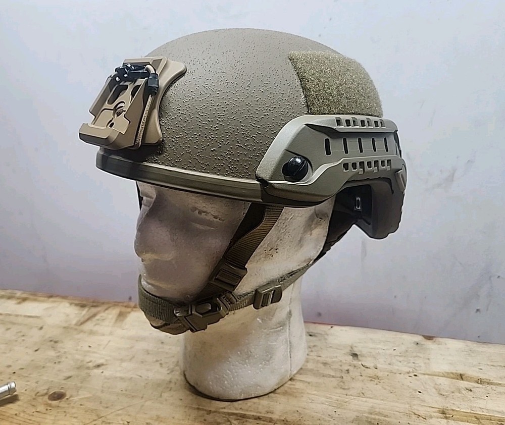 USMC GENTEX HELMET, HIGH CUT, SIZE LARGE