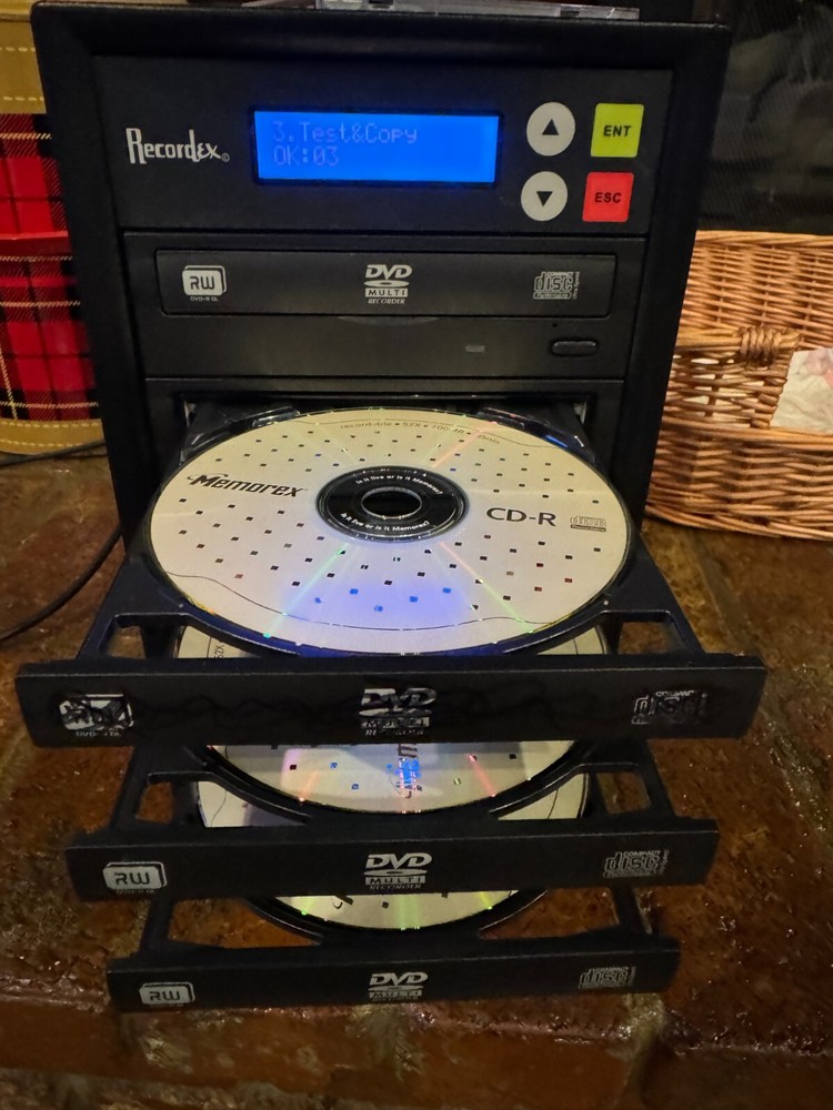 Recordex DVD-5-H 5 Bay DVD Duplicator - Tested and Working