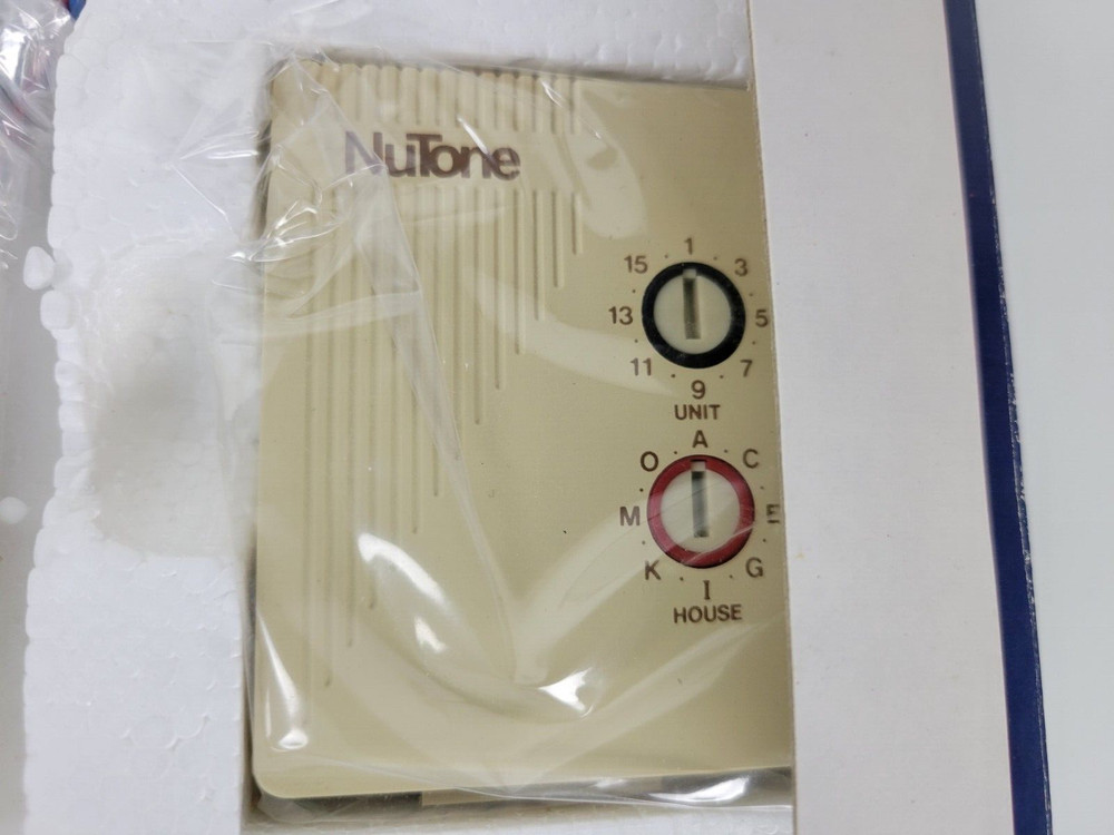 NOS NuTone Visual Door Chime LA-195