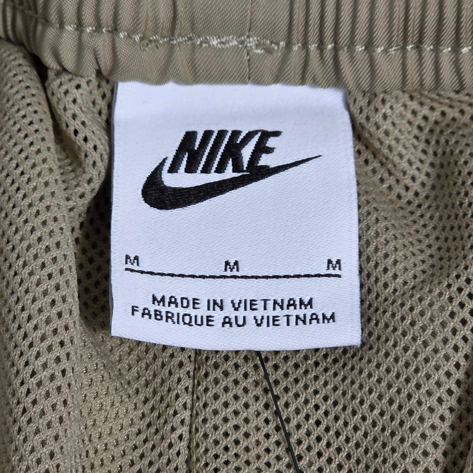 Nike Sportswear Men's Woven Flow Monogram Shorts Size M Tan Beige FJ1653-247 NEW