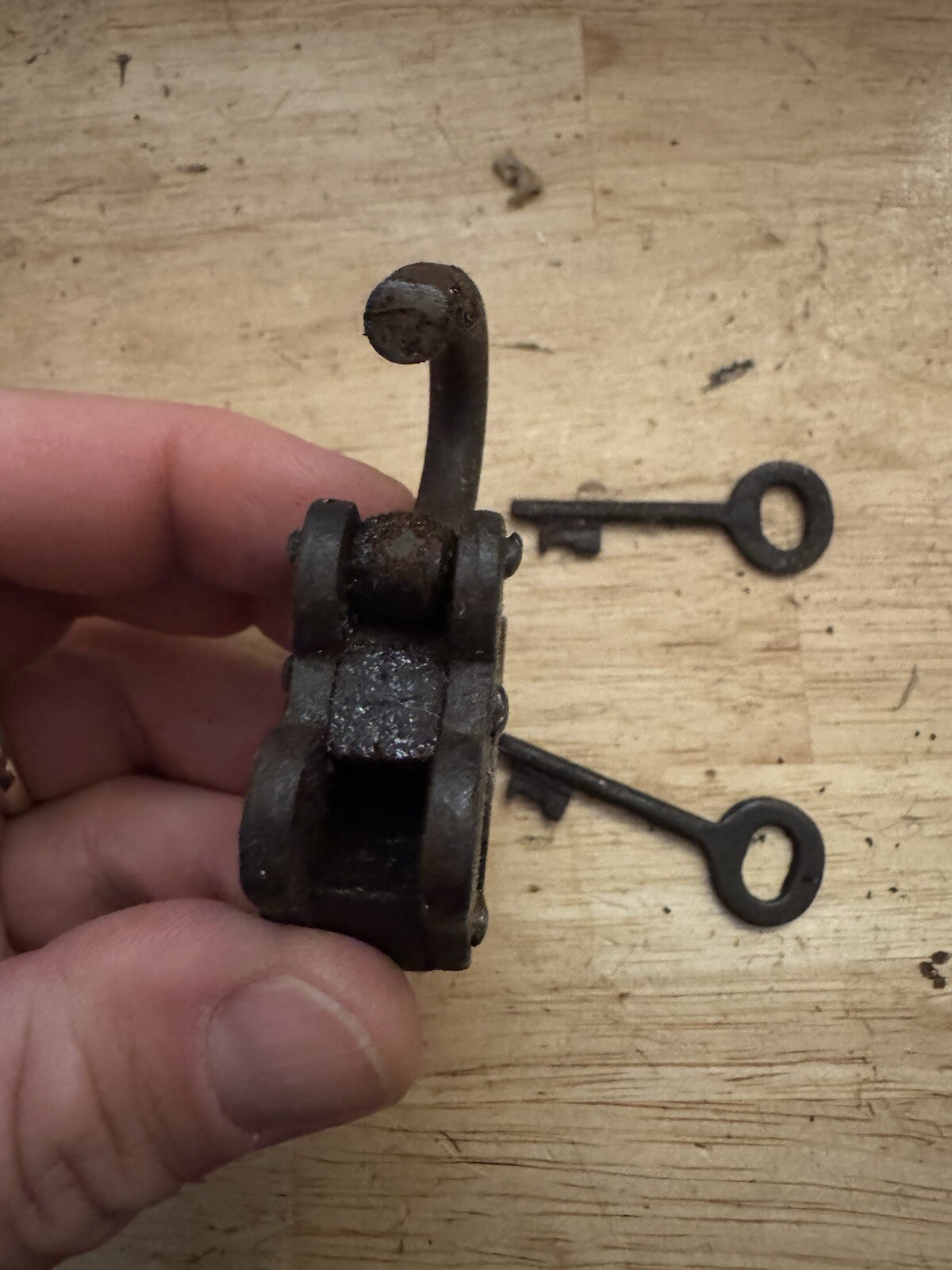 Colt Rifle Padlock Lock Set Gun Firearm Wyatt Earp Memorabilia Keys Home Decor