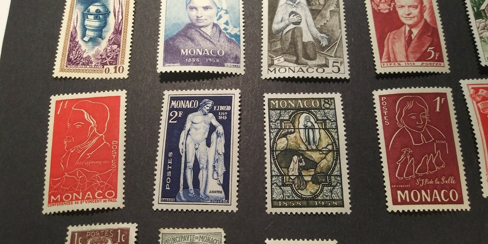 Monaco Postage - 19 Mint stamps - very nice condition - some previously hinged 