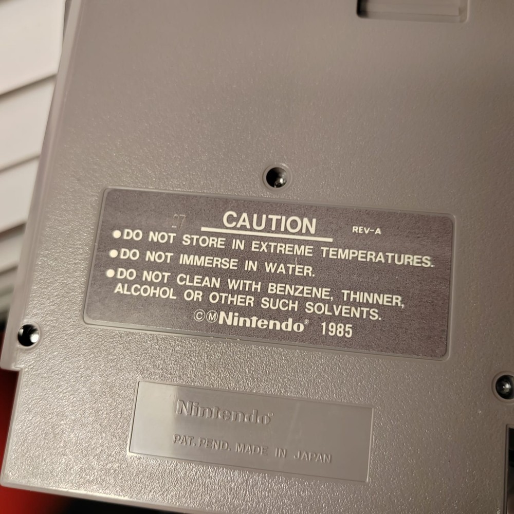 NES Console RetroN HD + Controller + Super Mario Bros 3 & Robocop – Tested Worki