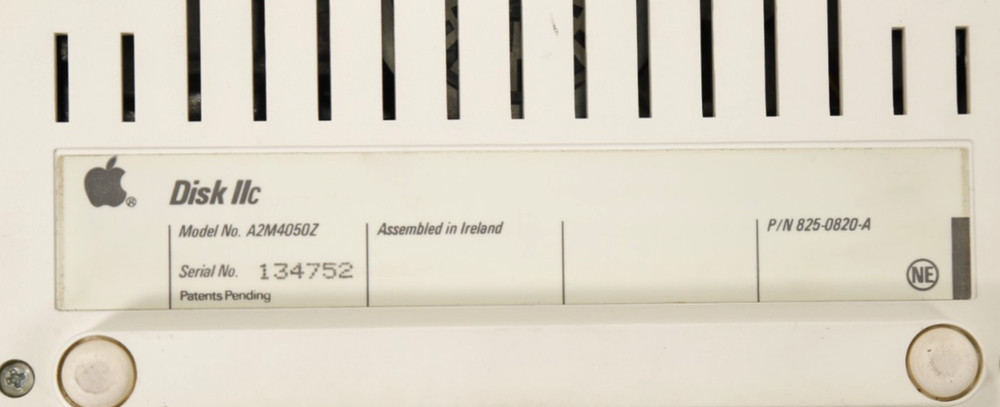 Vintage 1984 Apple IIc Computer A2S4000 w/ mouse, Disk Set, Disk IIc & more