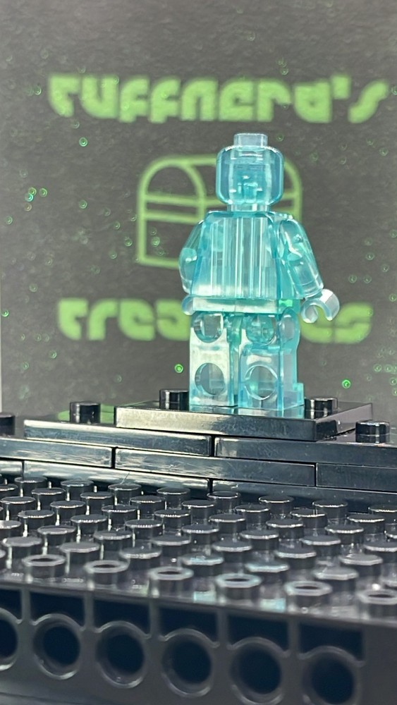 CUSTOM BLANK MOC TRANSPARENT LIGHT BLUE MINIFIG