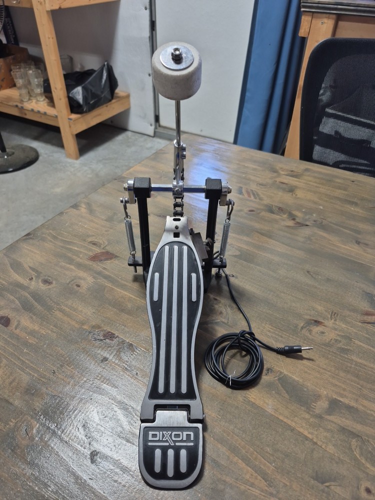 Dixon Drum Pedal Single Chain.missing One Bolt See Pic