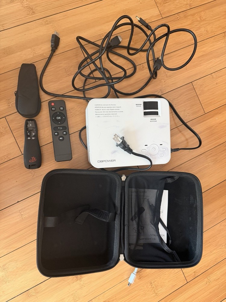 DBPOWER Mini Projector T20 w/ Remote, Case, HDMI – Tested Working