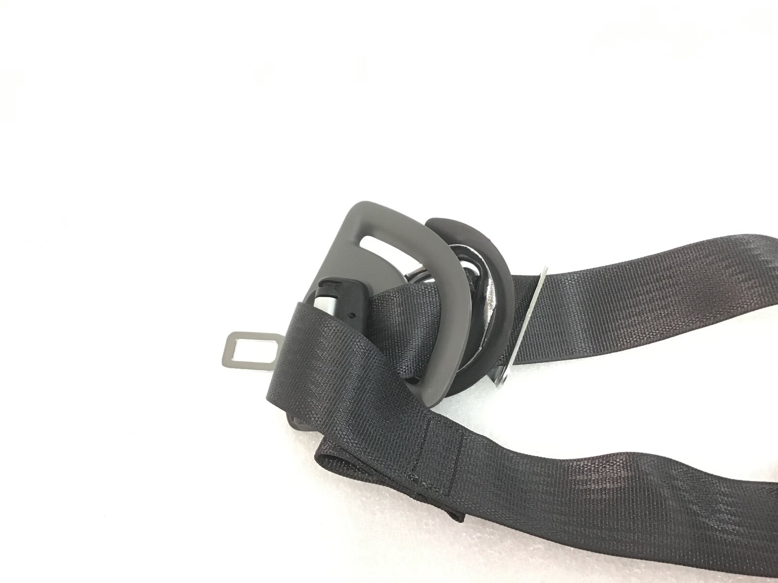 2019 2020 2021 2022 Chevy Silverado 1500 front right seat belt BLACK 84512913