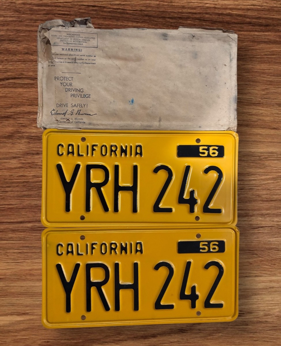 CALIFORNIA  1956 BASE MINT LICENSE PLATE  PLATES  PAIR  SET  " YRH 242 " CA 56