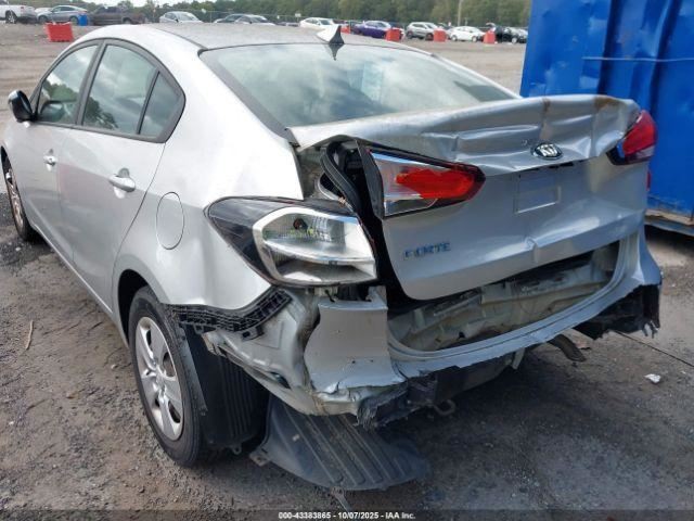 FORTE 2017 Glove Box 4891355