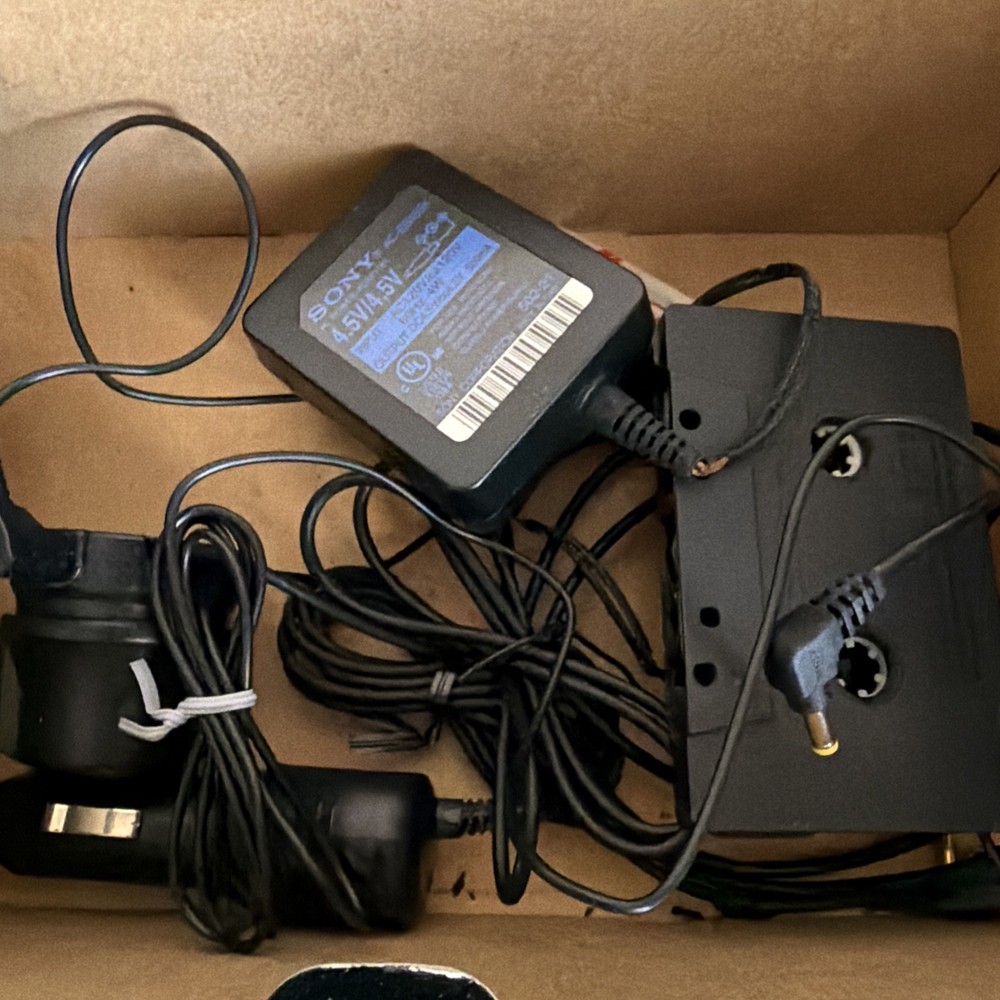 Sony Walkman D-EJ368CK CD Player Complete In Box w/ Remote RM-MC24C Tested Works