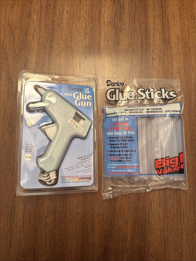 Darice Mini Glue Gun With 40 Glue Sticks