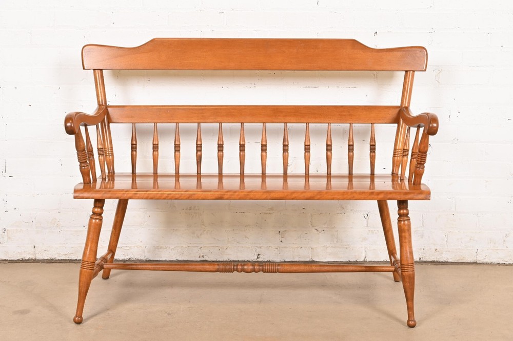 Ethan Allen American Colonial Carved Solid Maple Spindle Bench